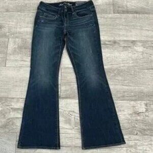 American eagle low rise boot cut jeans.  NWT